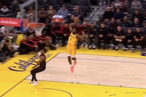 星空体育app下载-子承父业詹姆斯转发布朗尼夏联扣篮照：年轻的