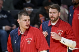 星空体育app下载-苏群：塞尔维亚&amp;德国是欧锦赛夺冠热门 东契奇的成绩得看队友发挥