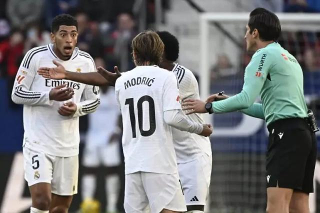 星空体育登录入口-同样曝英文粗口，青木翻过的案，贝林为何翻不了？