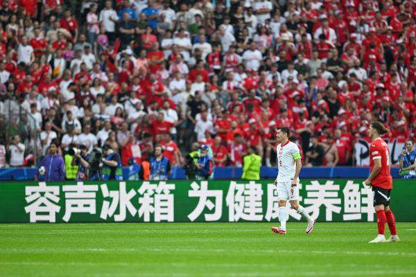 星空体育登录入口-【欧洲杯】波兰1比3奥地利，鲍姆加特纳破门