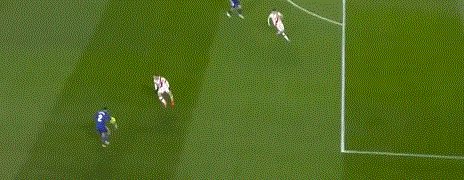 星空体育app下载-【西甲】齐达内5扑 VAR取消进球 本泽马破门皇马胜